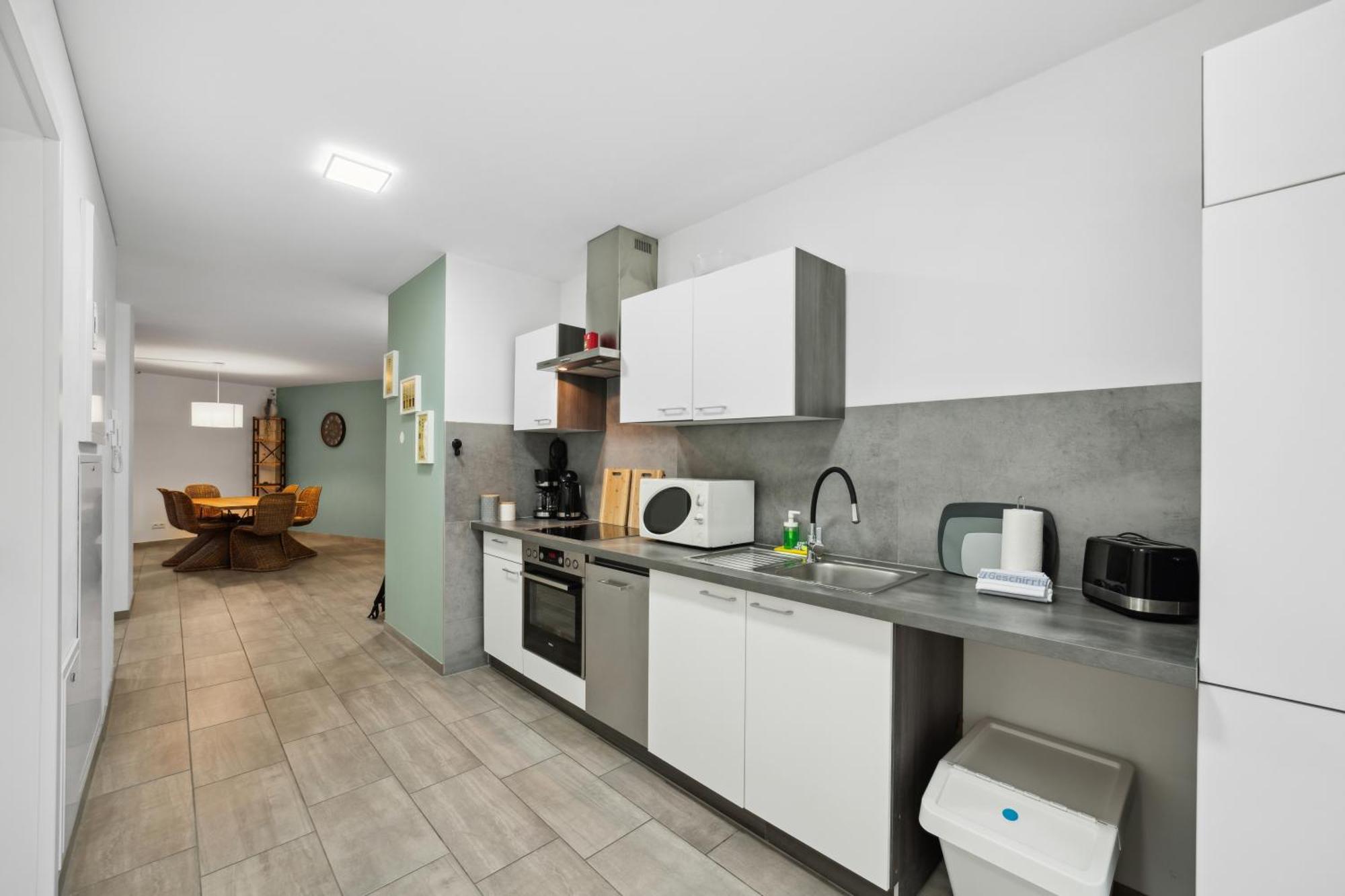 Sali Homes Spacious Apartment With Terrace In City Center 바이로이트 외부 사진